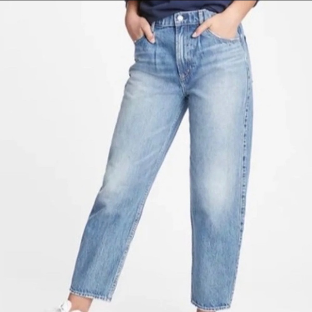 Gap High Rise Barrel Jeans